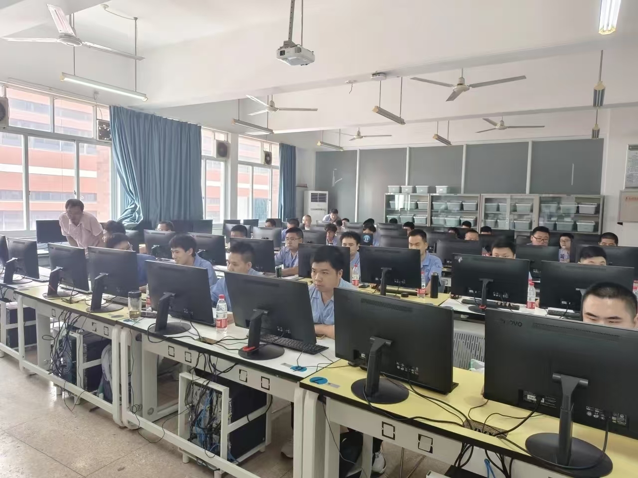 1730339768529985.jpg 2.jpg